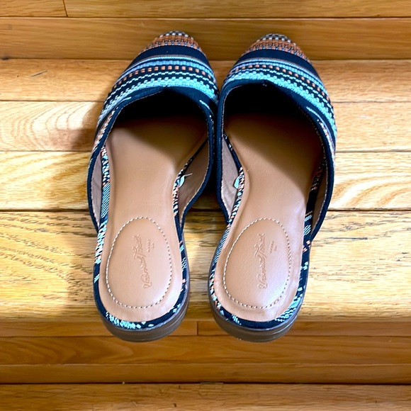 Black Embroidered Mules Flats Summer Sandals Size 8.5 - Picture 3 of 5